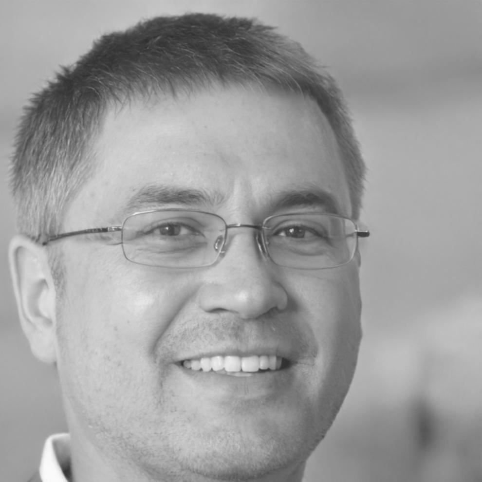 Marcus Chen, financial educator and budget control specialist